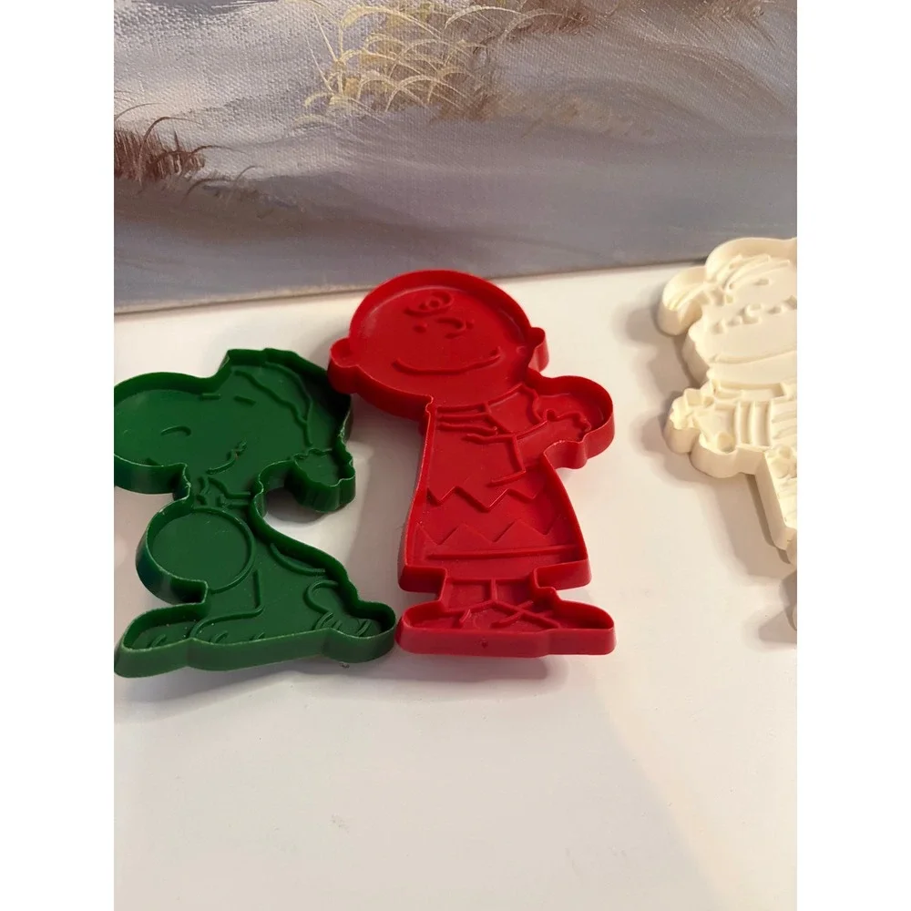 Vintage Peanuts Cookie Cutter Set Charlie Brown Snoopy Lucy Linus United Feature